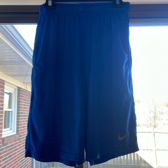 Nike athletic shorts - Picture 1 of 7